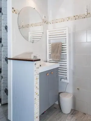 Salle de bains dans l'établissement Les Gîtes De Noreda