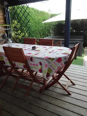 Balcon ou terrasse dans l'établissement Chalet Zure Ondoan - SPA et piscine chauffée