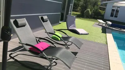 Piscine de l'établissement Villa avec Piscine Lac de Sanguinet ou située à proximité