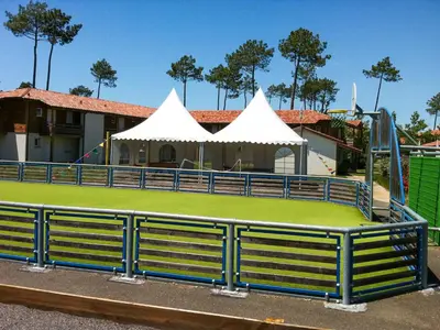 Tennis ou squash au sein de l'appartement ou à proximité