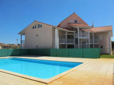Piscine de l'établissement Apartment Résidence Belle Dune-1 by Interhome ou située à proximité