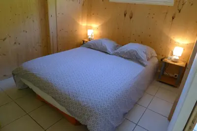 Un ou plusieurs lits dans un hébergement de l'établissement CHALET 407 KHELUS-CLUB