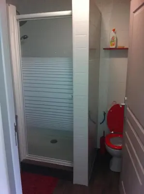 Salle de bains dans l'établissement Appartement a 500 metres de l'ocean