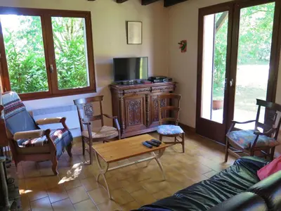 Coin salon dans l'établissement Holiday Home Cherte by Interhome