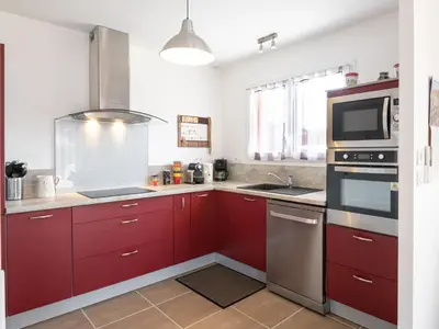 Cuisine ou kitchenette dans l'établissement Holiday Home Carraou by Interhome