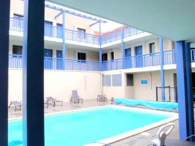 Piscine de l'établissement Le 225 ou située à proximité