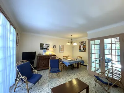 Plan de l'établissement Villa 4 chambres au calme à Vieux-Boucau avec parking privé - FR-1-379-46