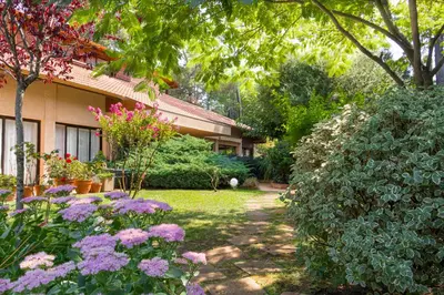 Jardin de l'établissement Résidence Hôtelière les Acanthes