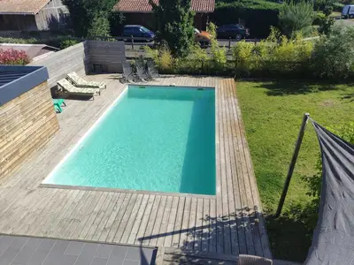 Piscine de l'établissement Villa Côte d'Argent ou située à proximité