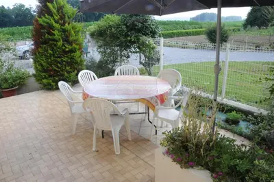 Jardin de l'établissement Gîte de Broustic
