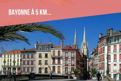 Vue générale sur Tarnos ou vue de la ville depuis l'appartement