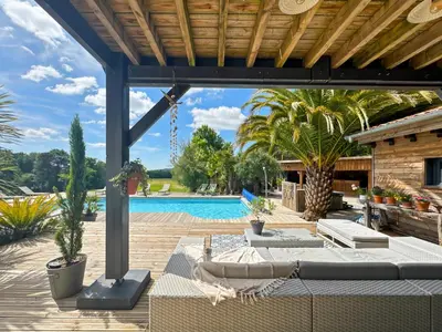 Piscine de l'établissement La Belle Landaise 1809 studio 4 couchages ou située à proximité