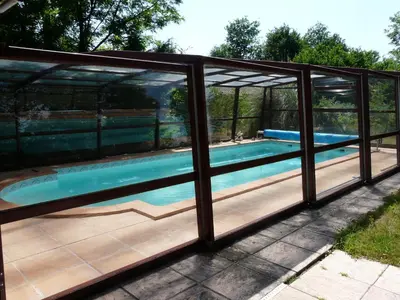 Piscine de l'établissement l'Airial de Nahouns ou située à proximité