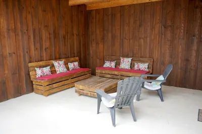 Coin salon dans l'établissement Maison tout confort 6 personnes à 300m de la plage - Clim & Wifi