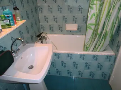 Salle de bains dans l'établissement Hôtel Bar des Arènes