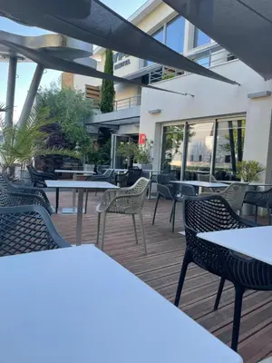 Restaurant ou autre lieu de restauration dans l'établissement Hype Hôtel