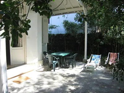 Jardin de l'établissement Charmante villa, 100m de la plage