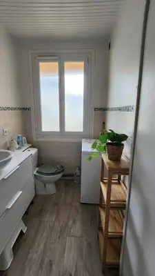 Salle de bains dans l'établissement Beach Front Apartment Eljocri