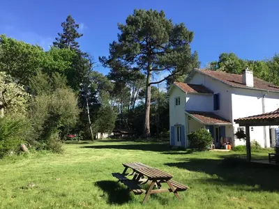Jardin de l'établissement Gites-Cyclistes-Léon