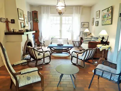 Coin salon dans l'établissement XAVIER 62 Maison Familiale 4 Chambres au Calme