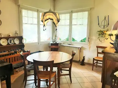 Coin salon dans l'établissement XAVIER 62 Maison Familiale 4 Chambres au Calme