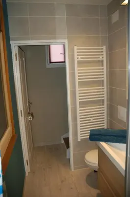 Salle de bains dans l'établissement L'Horizon des Landes