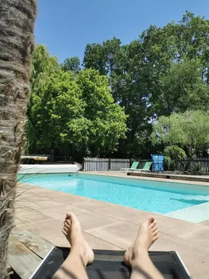 Piscine de l'établissement Maison Basta ou située à proximité