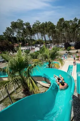 Piscine de l'établissement SevServices aux Dunes de Contis ou située à proximité