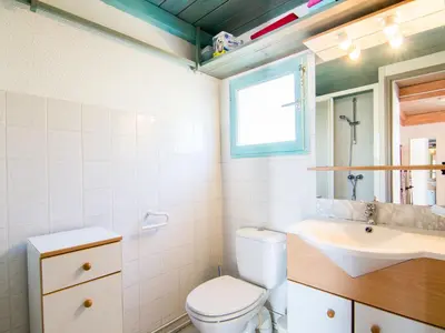 Salle de bains dans l'établissement Apartment Le Gallia by Interhome