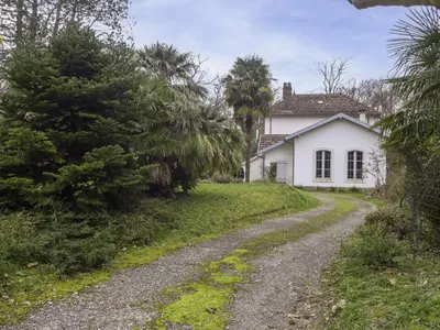 Jardin de l'établissement Holiday Home Le chant des milans by Interhome