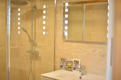 Salle de bains dans l'établissement PETIT COIN DE CHARME