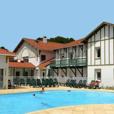 Cassen Holiday for Eight Guests