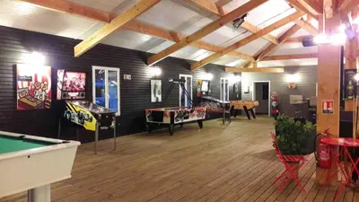 Billard dans l'établissement Mobil-home 6 personnes
