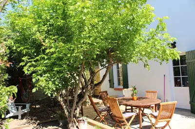 Jardin de l'établissement Maison Sanouva