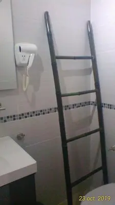 Salle de bains dans l'établissement Le Clos des Palombes WIFI CLIMATISATION