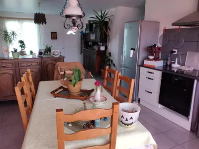 Cuisine ou kitchenette dans l'établissement Chez Cathy