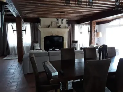 Coin salon dans l'établissement maison d'hôtes labastide