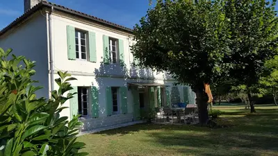 Jardin de l'établissement Chez Alexandra