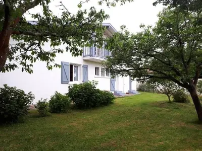 Jardin de l'établissement Appartement de vacances avec jardin à Tarnos