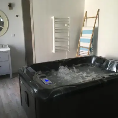 Gîte avec jacuzzi privatif à proximité de l'océan