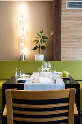 Restaurant ou autre lieu de restauration dans l'établissement Hotel Logis Lacotel