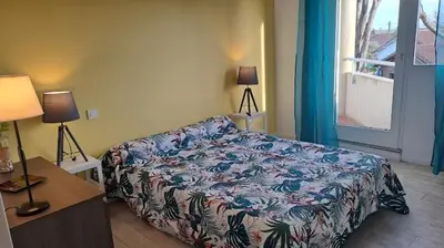 Un ou plusieurs lits dans un hébergement de l'établissement Appart T3 central calme proche Thermes pour cures/vacances