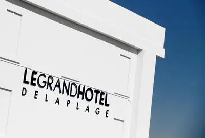 Certificat, récompense, panneau ou autre document affiché dans l'établissement Le Grand Hotel de la Plage