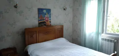 Un ou plusieurs lits dans un hébergement de l'établissement chambre d'hôte