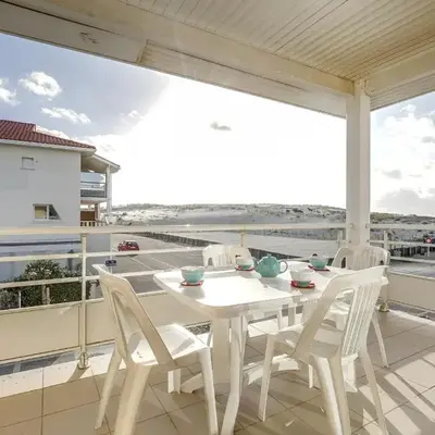 Bel appartement T3 à 50m de la plage