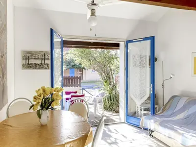 Balcon ou terrasse dans l'établissement Maison T2 mezzanine près de l'océan - 5/6 personnes - terrasse et parking privé - 40600 Biscarrosse - FR-1-521-23