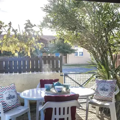 Maison T2 mezzanine près de l'océan - 5/6 personnes - terrasse et parking privé - 40600 Biscarrosse - FR-1-521-23