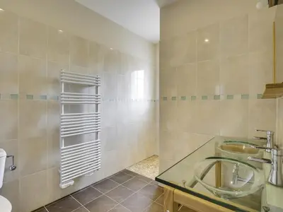 Salle de bains dans l'établissement Maison T3 avec terrasse près de l'océan - 6 pers - Biscarrosse Plage - FR-1-521-30