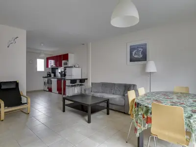 Cuisine ou kitchenette dans l'établissement Maison T3 avec terrasse près de l'océan - 6 pers - Biscarrosse Plage - FR-1-521-30