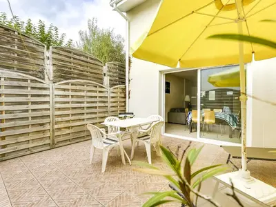 Balcon ou terrasse dans l'établissement Maison T3, proche océan et centre, terrasse privative, parking, 300m plage - Biscarrosse Plage - FR-1-521-31